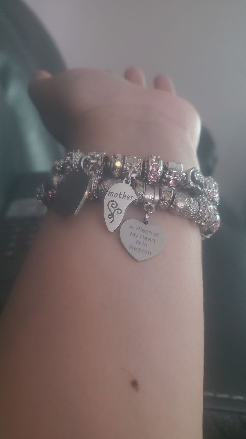 Customer photo review of Mother Daughter Eternal Love Bracelets