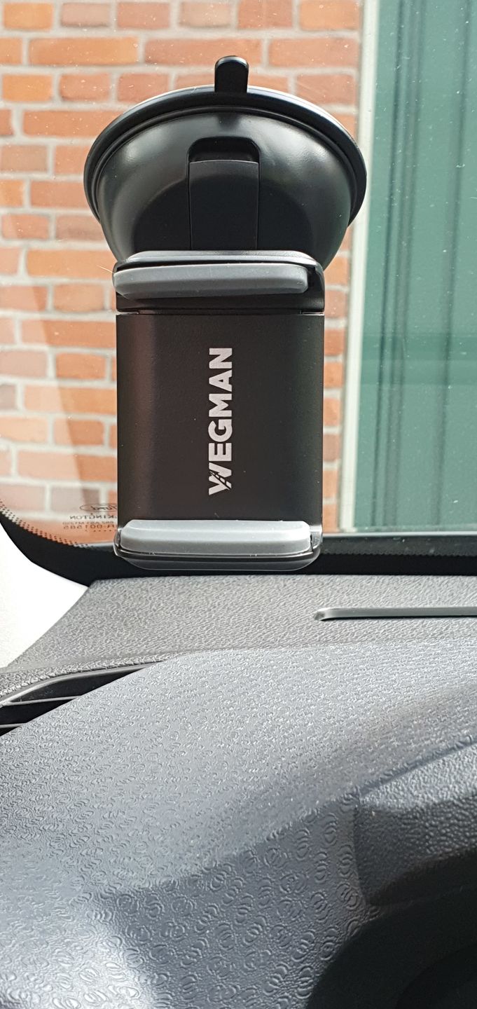 Customer photo review of Wegman Telefoonhouder Met Zuignap - Dashboard en autoruit