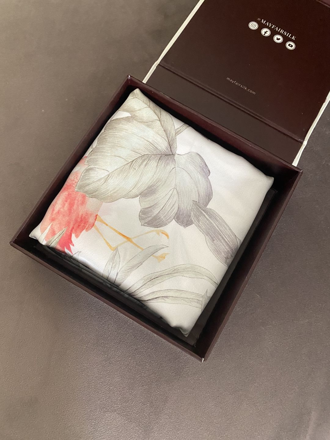 Customer photo review of Flamingos Pure Silk Pillowcase