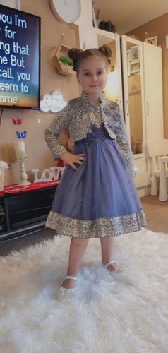 Customer photo review of Two-piece Puffy Long-sleeved Princess Dress With Bag