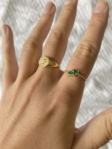 Customer photo review of Green Onyx Teardrop Ring (Gold)