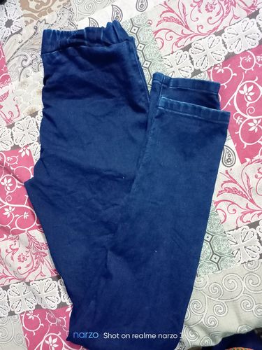 Customer photo review of Mid Rise Stretchable Jeggings (Dark Blue)