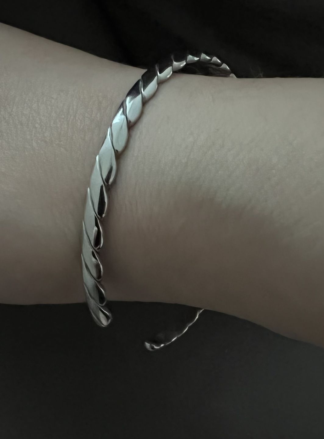 Customer photo review of Cavo Armreif | 18K vergoldet
