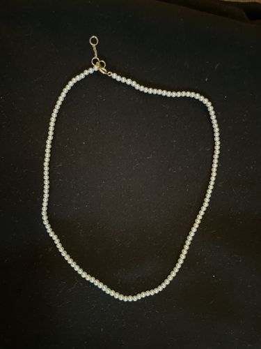 Customer photo review of Cara Mini Pearl Choker