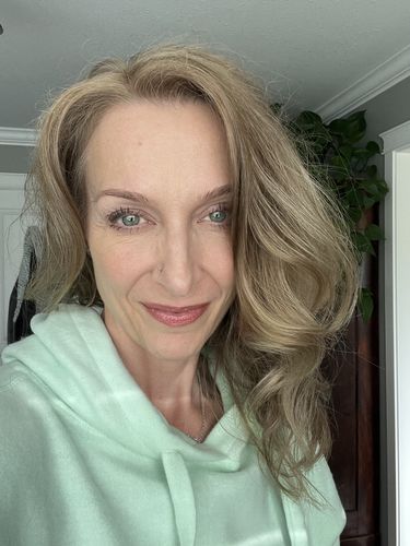 Anuschka wearing her Ocean Mint Cloud Cotton Hoodie