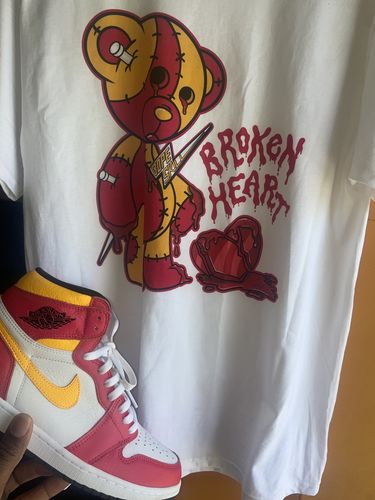 Customer photo review of Broken Heart Unisex Shirt Match Jordan 1 “Light Fusion Red”