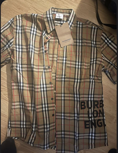 Customer photo review of Burberry T Shirt
