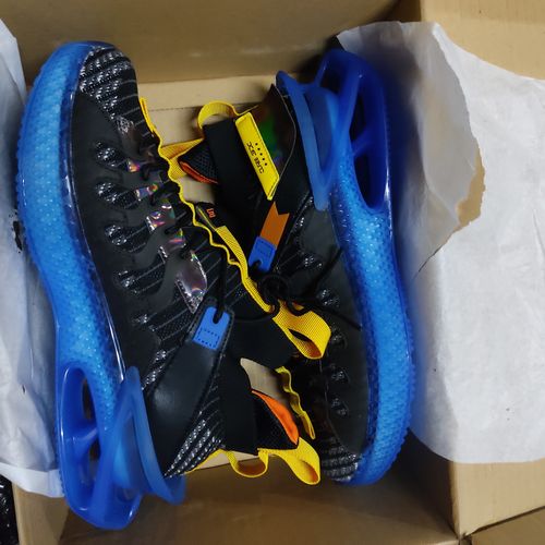 Customer photo review of Cosmos Sneakers