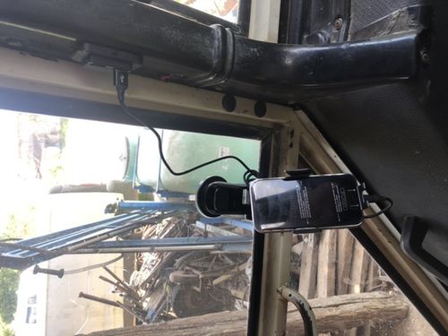 Customer photo review of GADGETME Fast Wireless Charger 15W mit Saugnapf ( PKW & LKW)