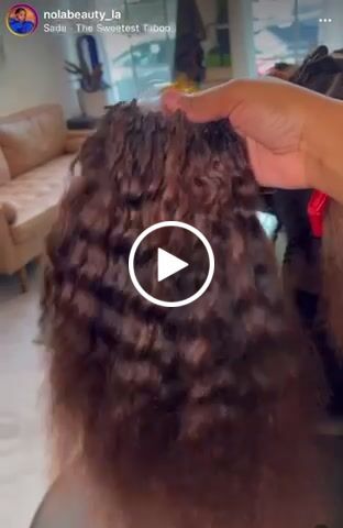 Customer video review of Natural Color Water Wave Micro Loop/ Micro links I-Tip Hair Extension
