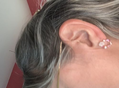 Customer photo review of Boucles d'oreilles Lila
