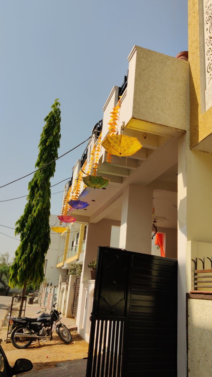 Customer photo review of LAMANSH® (Pack of 1) Indian Wedding decoration Umbrellas