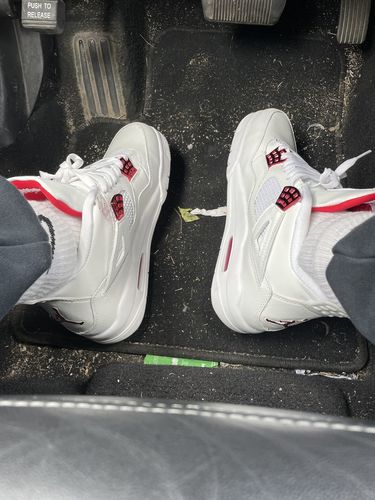 Customer photo review of Nike Air Jordan 4 Retro