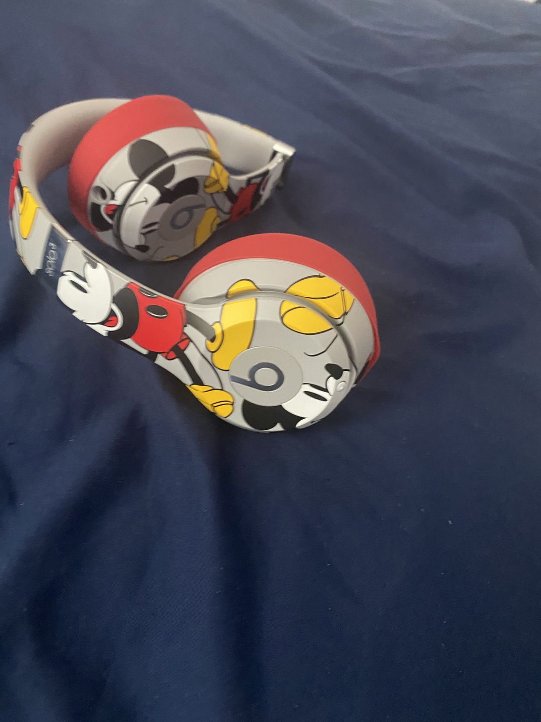 Customer photo review of Small WC SweatZ Protective Headphone Earpad Covers