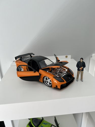 Customer photo review of Fast & the Furious: 1997Mazda RX7 w/Han 1:24 Scale Model Car