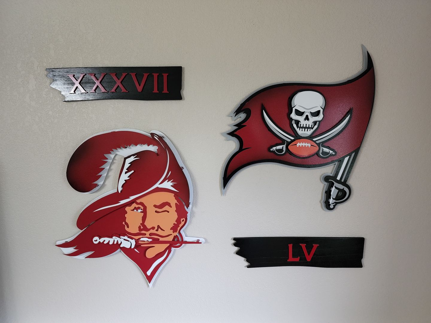 Customer photo review of Tampa Bay Buccaneers "Buc's Jolly Roger Flag" 3D Vintage Metal Wall Art