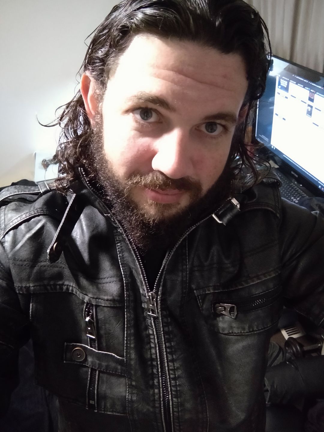 Customer photo review of Riker in Black