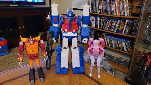 Customer photo review of Toy House Factory THF-04 Hyper Magnum (MP-22 MP22 Ultra Magnus) 30cm