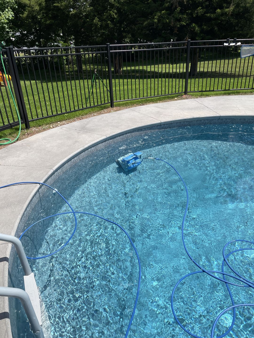 Customer photo review of Maytronics Dolphin M400 Robotic Pool Cleaner