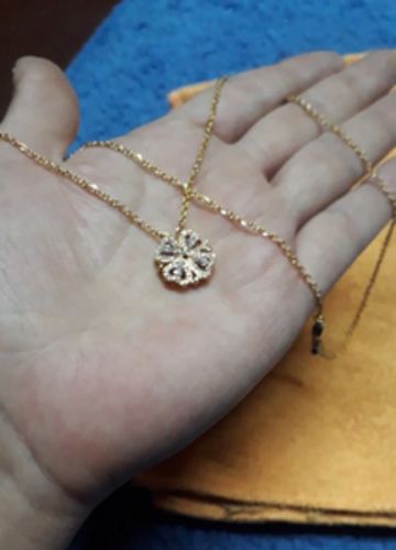 Customer photo review of Collana Quadrifoglio Cuore