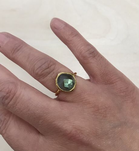 Customer photo review of Irregular Labradorite Ring (Gold)