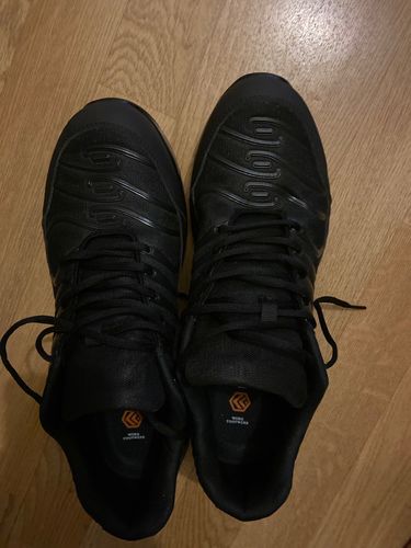 Customer photo review of Chaussures de sécurité Style tn requin