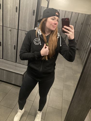 Customer photo review of Salty Savage™ Ladies High Waist V Cut Booty Scrunch Leggings | Wet Suit Performance | Black/Black Logo