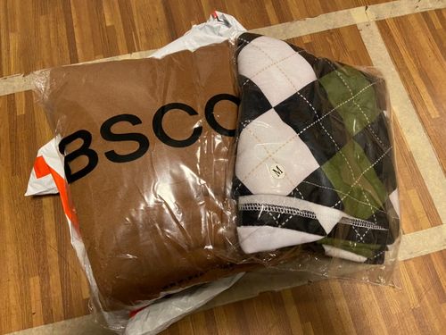 Customer photo review of POMONA OVERSIZED SWEATSHIRT