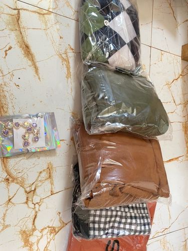 Customer photo review of POMONA OVERSIZED SWEATSHIRT