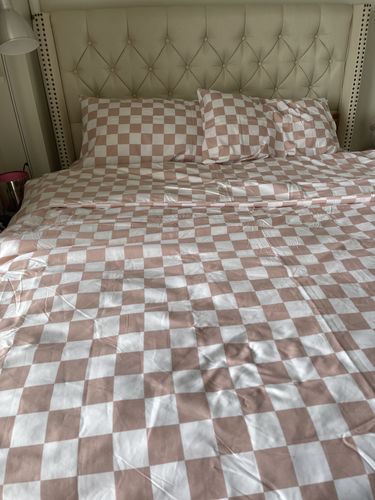 Customer photo review of CHECKERED BEDDING SET