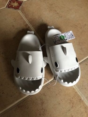 Customer photo review of Sharks Slippers Color Wars
