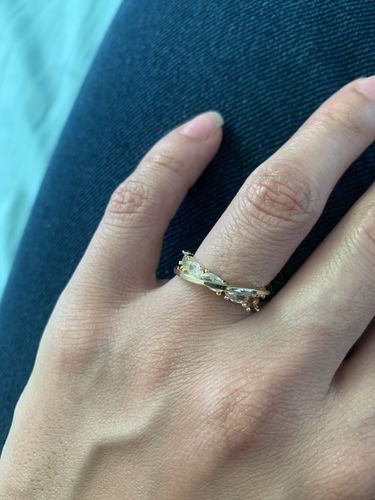 Customer photo review of Anillo Cruzado Glam