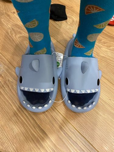 Customer photo review of Sharks Slippers Color Wars
