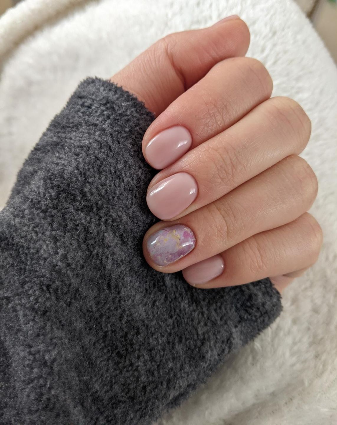 Customer photo review of Semilac Nail Transfer Foil Rose Gold Marble 12