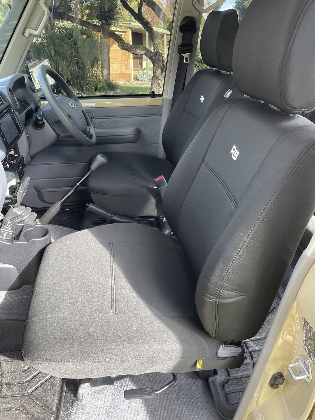 Customer photo review of Toyota Landcruiser 79 Series (Dual Cab) Neoprene Bundle - (Front, Rear + Console Lid) (Available)