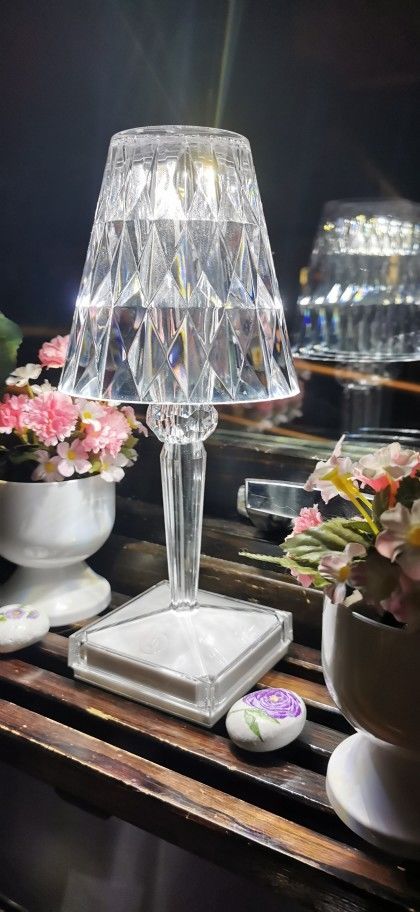 Customer photo review of Mantar Crystal™ Cordless Table Lamp