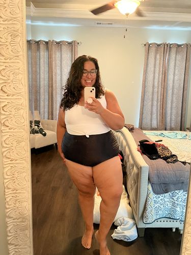 Customer photo review of Traveler Top | White Rib Knit