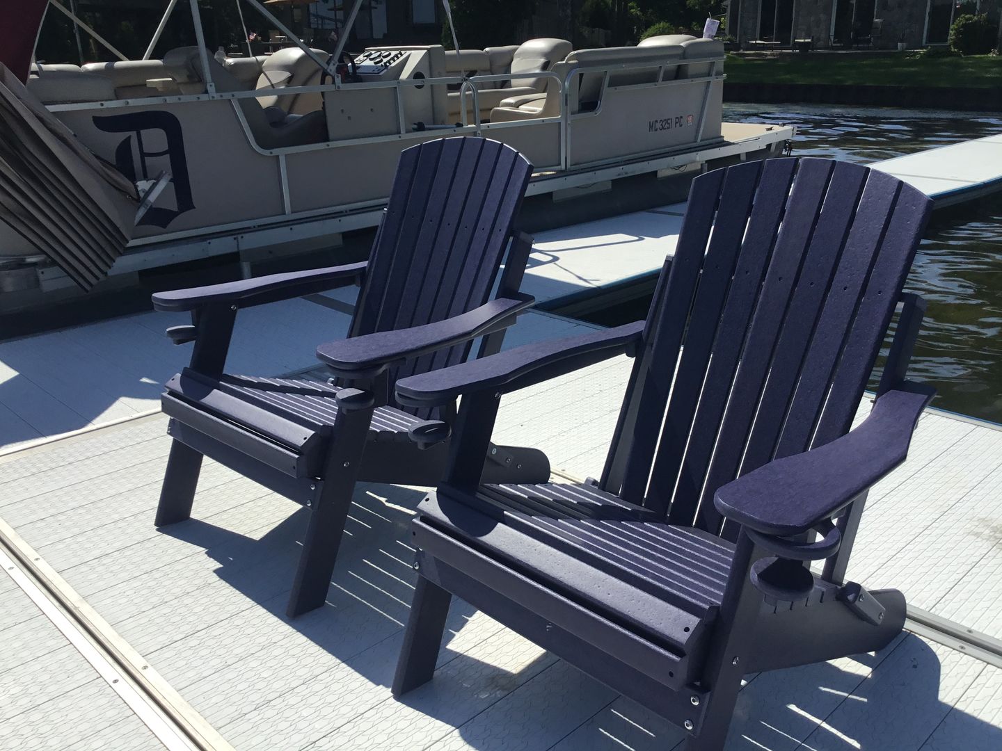 Customer photo review of DuraWeather Poly® King Size Folding Adirondack Chair With Collapsible Cup Holders