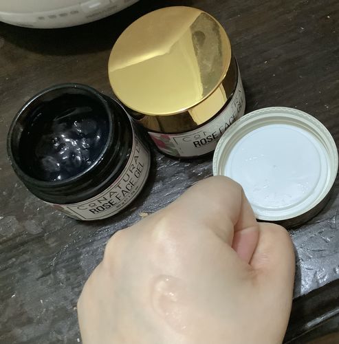 Customer photo review of Rose Face Gel