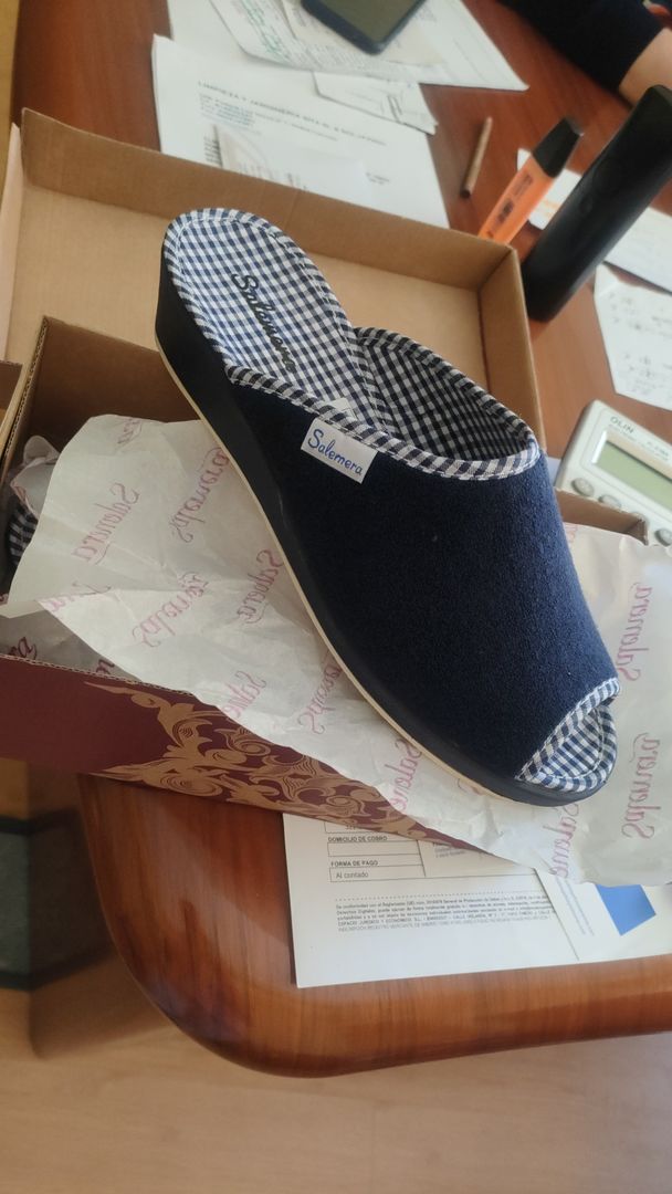 Customer photo review of Zapatilla de casa Salemera con cuña