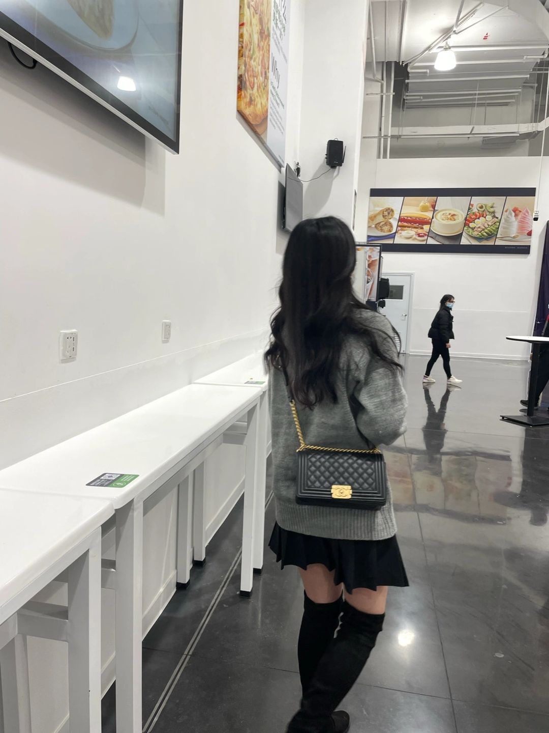Customer photo review of 【シャネル】 新作 22SS ボーイ シャネル バッグ カーフスキン-選べる2色
