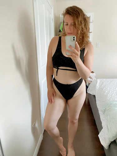 Customer photo review of The Kenzie Top / Black