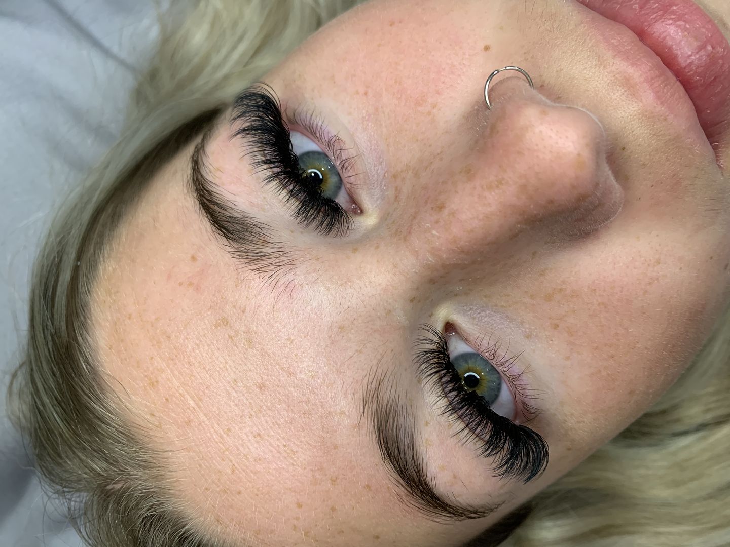 Customer photo review of Mar Preto Black Lash Adhesive