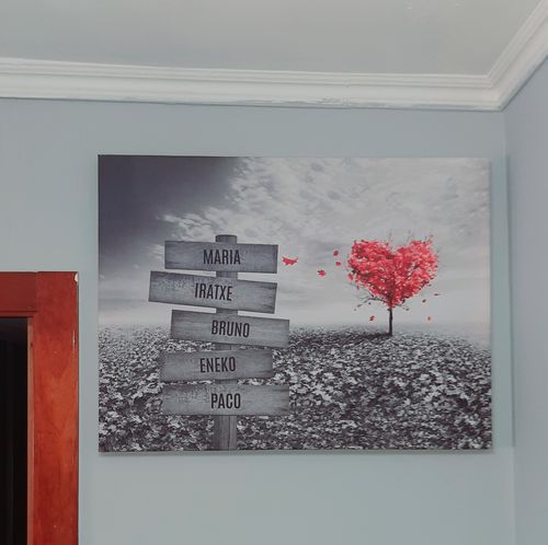 Customer photo review of Lienzo Árbol Corazón con Nombres Personalizados