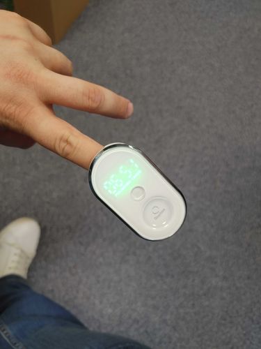 Customer photo review of Onychom - Antifungal Laser Device