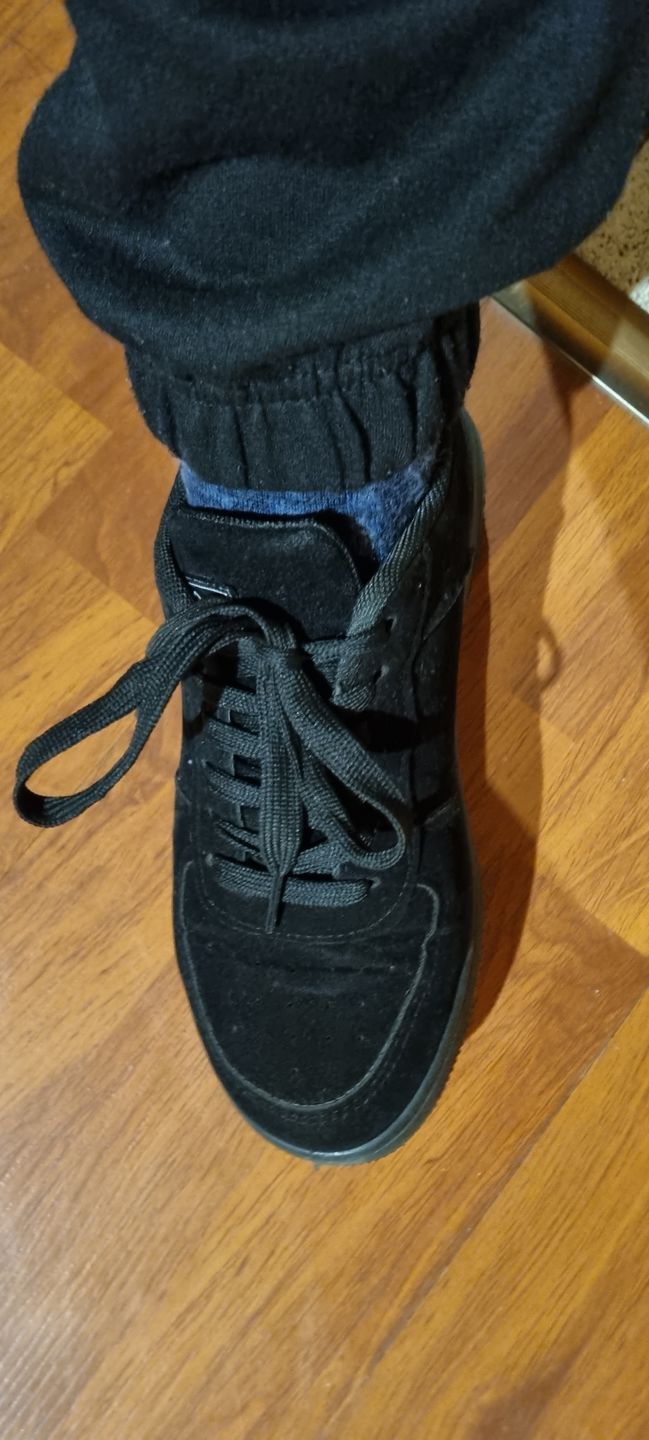Customer photo review of ZAPATILLA NEGRA C5907
