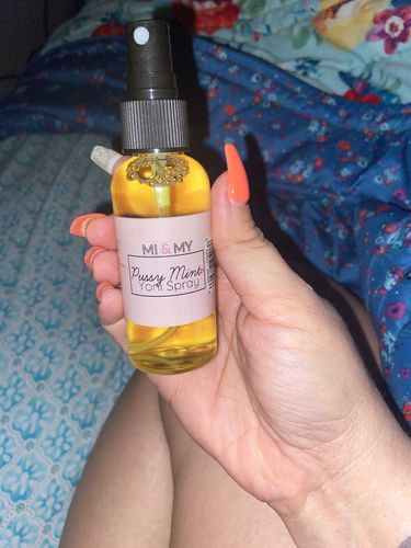 Customer photo review of PussyMint Yoni Spray