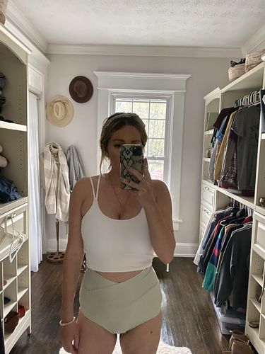 Customer photo review of Destination Top | White