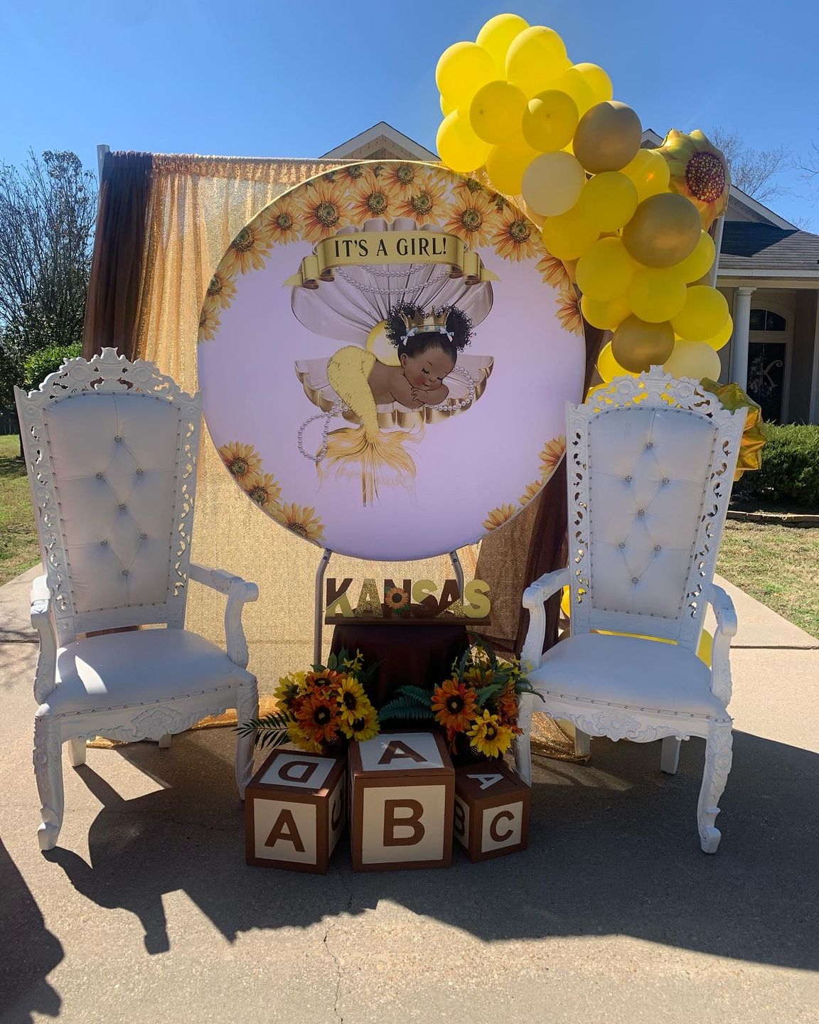 Customer photo review of Custom Round Fabric Backdrop for Birthday&Baby Shower&Wedding&Any Other Party