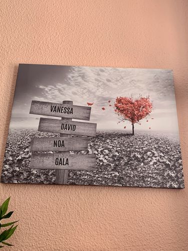 Customer photo review of Lienzo Árbol Corazón con Nombres Personalizados